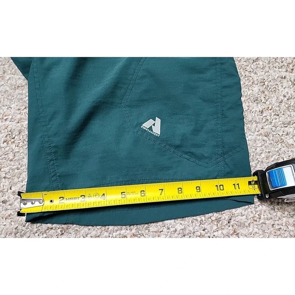 Eddie Bauer First Ascent Guide Shorts Mens 42 Green Hiking Technical Utility**‎